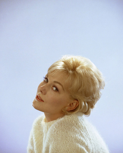This is an image of Prints & Posters of Kim Novak 203591