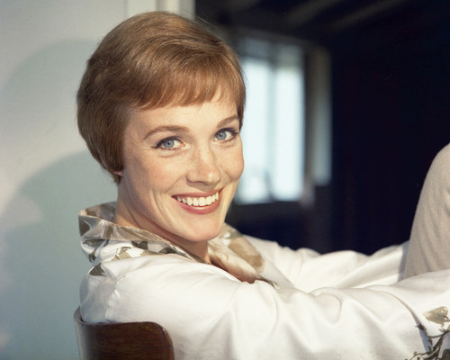 This is an image of Prints & Posters of Julie Andrews 203573