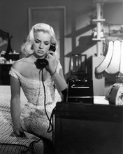 This is an image of Prints & Posters of Diana Dors 106047