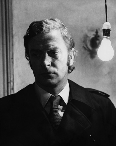 This is an image of Prints & Posters of Michael Caine 106674
