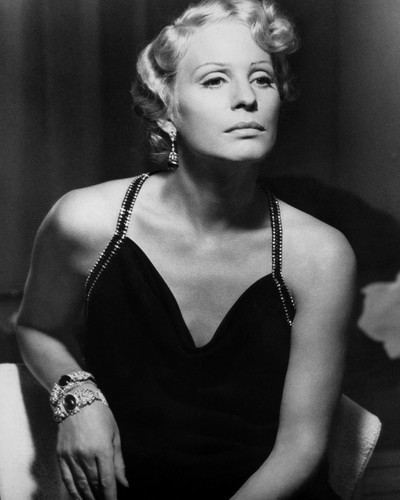 This is an image of Prints & Posters of Ingrid Thulin 106669