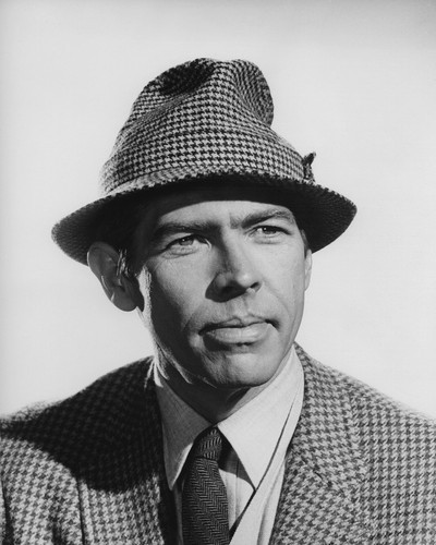 This is an image of Prints & Posters of James Coburn 106399