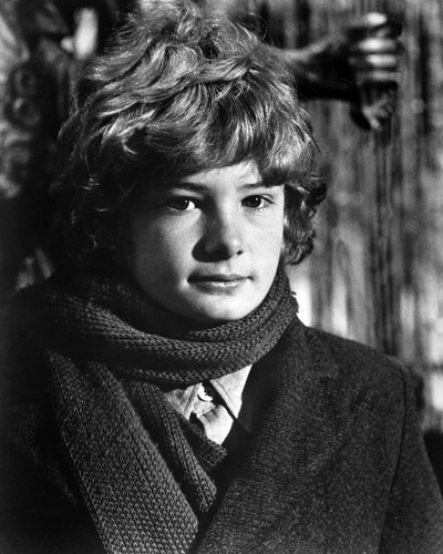 This is an image of Prints & Posters of Mark Lester 106438