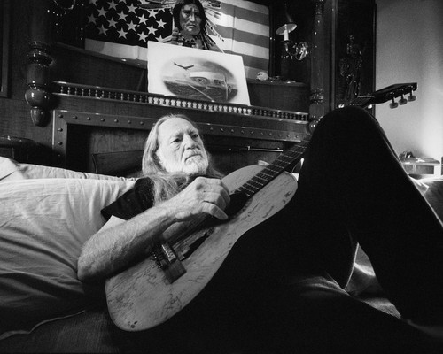 This is an image of Prints & Posters of Willie Nelson 106908