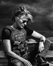 This is an image of Prints & Posters of Linda Hamilton 107045