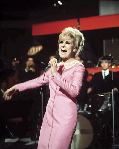 This is an image of Prints & Posters of Dusty Springfield 204351