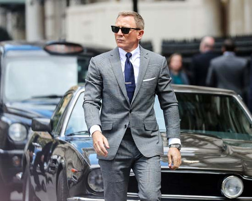 DANIEL CRAIG