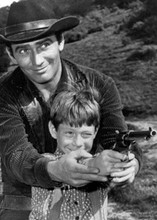 The Virginian Old Cowboy episode Billy Mumy James Drury with gun 5x7 inch photo