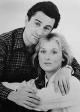 Falling in Love Robert De Niro embraces Meryl Streep 5x7 inch photo
