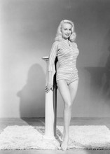 Joi Lansing pin-up pose in brief shorts full length 5x7 inch photo