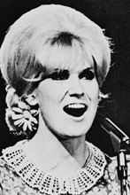 Dusty Springfield vintage 4x6 inch real photo #451352