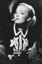 Marlene Dietrich vintage 4x6 inch real photo #462756
