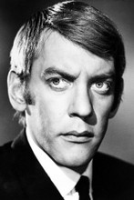 Donald Sutherland vintage 4x6 inch real photo #462891