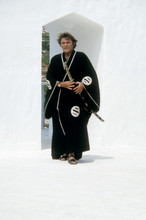 Richard Burton, full length pose in Japanese robe with huge sword 4x6 photo