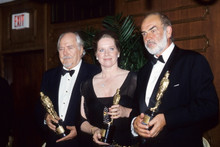 Sean Connery, Liv Ullman Robert Altman hold their Oscar's 4x6 photo