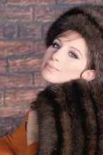 Barbra Streisand, Beautiful glamour pose from original 35mm slide 4x6 photo