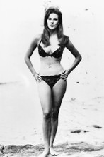 Raquel Welch in black bikini full length on beach circa 1967 4x6 inch real photo