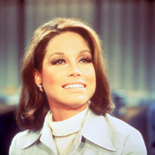Mary Tyler Moore Show iconic portrait of Mary circa 1974 12x12 photo