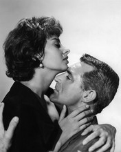Houseboat Cary Grant Sophia Loren romantic embrace in profile 12x18  Poster