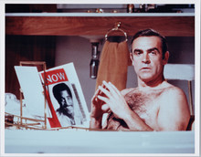 Sean Connery sits in bathtub as James Bond reading magazine 8x10 photo