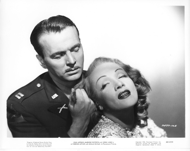 A Foreign Affair original 8x10 photo 1948 John Lund pulls Marlene Dietrich  hair - Moviemarket
