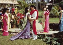 Blue Hawaii wedding scene Joan Blackman Elvis Presley 5x7 inch photograph