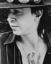 STEVIE RAY VAUGHAN PORTRAIT IN STRIPED SHIRT AND HAT 8X10 PHOTO