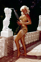 JAYNE MANSFIELD IN BIKINI TAKING OUTDOOR SHOWER 24X36 POSTER