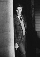 Clint Eastwood as Dirty Harry standing by pillar holding Magnum 5x7 photo