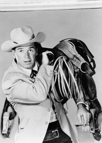 James Garner carries saddle over shoulder 1957 Maverick TV series 5x7 photo  - Moviemarket