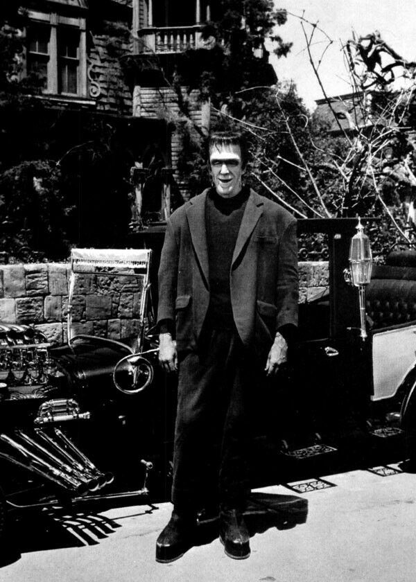 The Munsters Fred Gwynne as Herman outside Munster house with car 5x7  photograph - Moviemarket