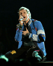 CHRIS MARTIN COLDPLAY CONCERT 8X10 PHOTOGRAPH