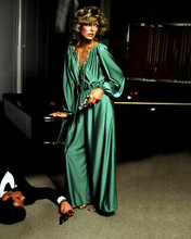 Charlie's Angels F Fawcett Green Jumpsuit Holding Gun Over Man Down 8x10 Photo