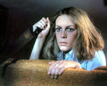 Halloween Jamie lee Curtis ready for Michael Myers brandishing huge knife 8x10