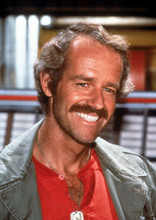 M.A.S.H Mike Farrell smiling portrait as B.J. 8x10 photo