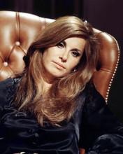 Stefanie Powers 8x10 Photo (20x25 cm approx) In Leather Chair Color