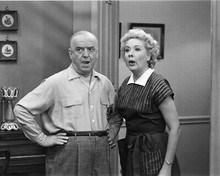 Vivian Vance And William Frawley B&W 8x10 Photo (20x25 cm approx)