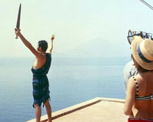 Steve Reeves rare on set filming Hercules Unchained 1959 holds sword 8x10 photo