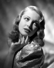 Veronica Lake beautiful studio portrait 1940's glances over shoulder 8x10 photo