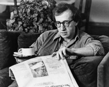 Annie Hall Woody Allen as Alvy Singer reads newspaper 8x10 inch photo