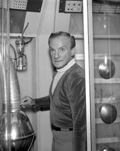 Lost in Space Jonathan Harris as shifty Dr Smith on Jupiter 2 8x10 inch photo