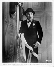 A King in New York original 8x10 photo Charlie Chaplin in scene