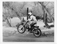 Chopper One TV series original 7x9 photo Dirk Benedict on bike The Scramble 1974