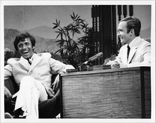Dick Cavett Show 1969 original 7x9 TV photo Dick & guest Alejandro Rey