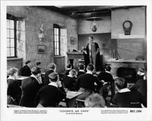 Goodbye Mr Chips original 8x10 photo 1962 re-release Robert Donat classroom