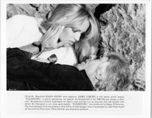 Goldengirl 1979 original 8x10 photo James Coburn Susan Anton romantic scene