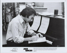 Neil Diamond writes notes by piano original 1980 8x10 photo The Jazz Singer