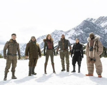 Jumanjo 2017 Dwayne Johnson Karen Gillan Kevin Hart Jack Black Nick Jonas 8x10