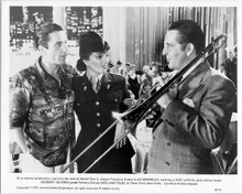 New York New York 8x10 inch original photo Robert De Niro Liza Minnelli