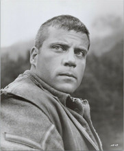 Oliver Reed original 8x10 photo Hannibal Brooks portrait with snipe on verso